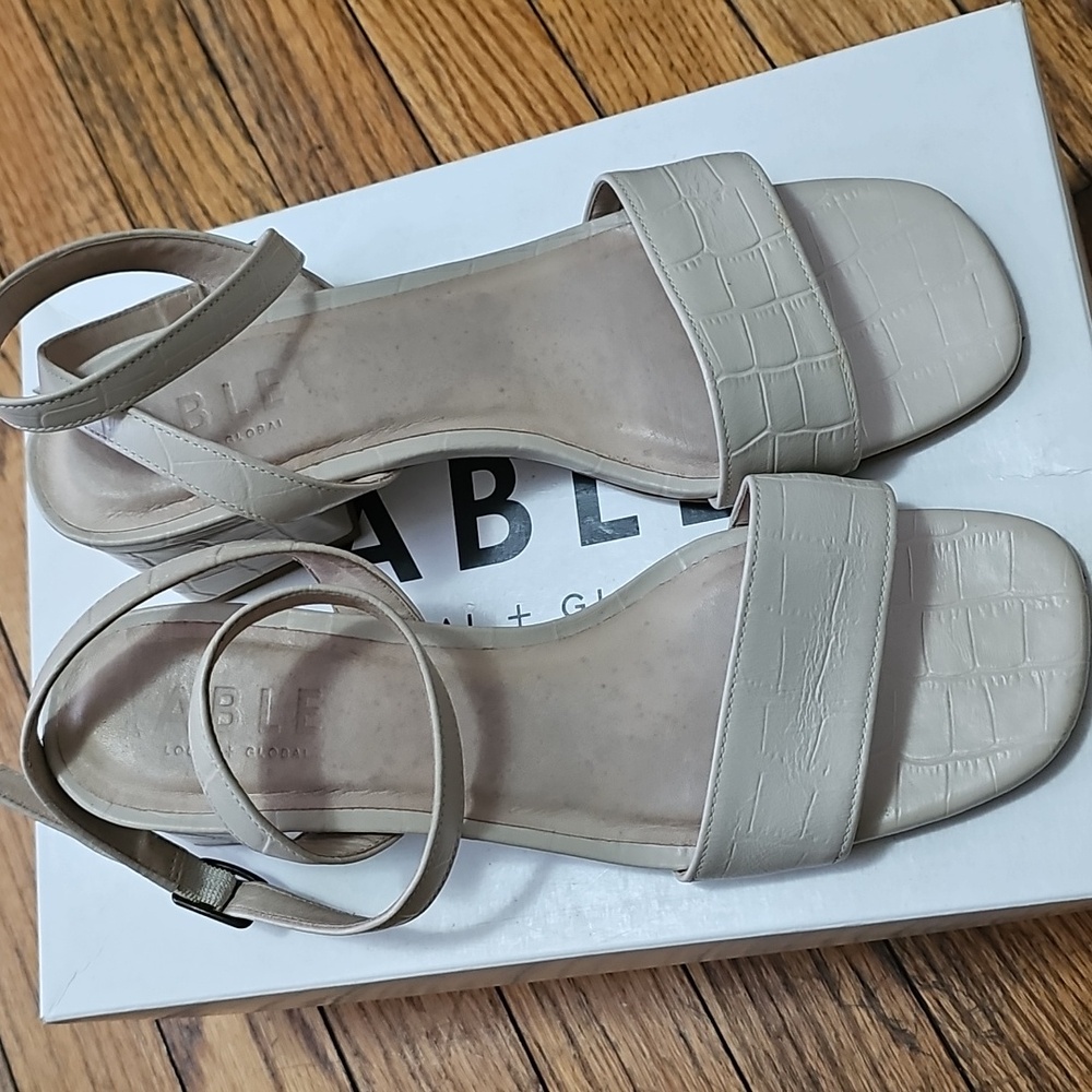Able Jen Embossed Croco Blocked Heeled Sandals Size 8 In Bone
